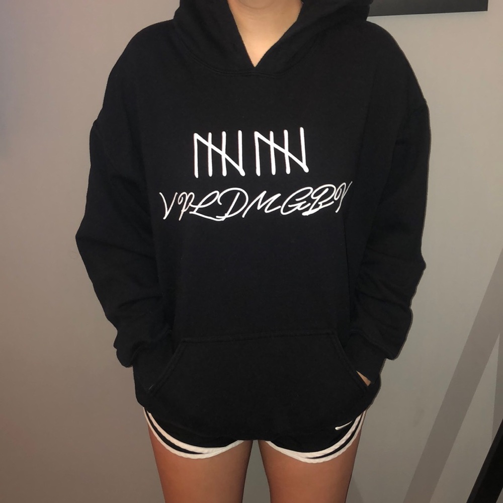 Team 10 Hoodie